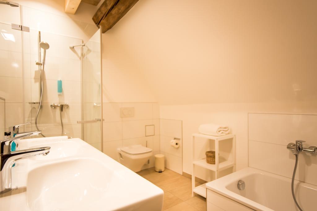 Baumgartners Dreiseithof - Historisch, Modern, Zentral Apartment Bad Krozingen Bagian luar foto