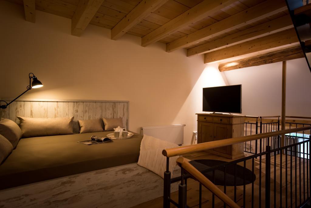 Baumgartners Dreiseithof - Historisch, Modern, Zentral Apartment Bad Krozingen Bagian luar foto
